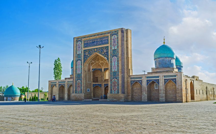 Charvak - Tachkent - Ourgench (vol) - Khiva (PD/D/S)