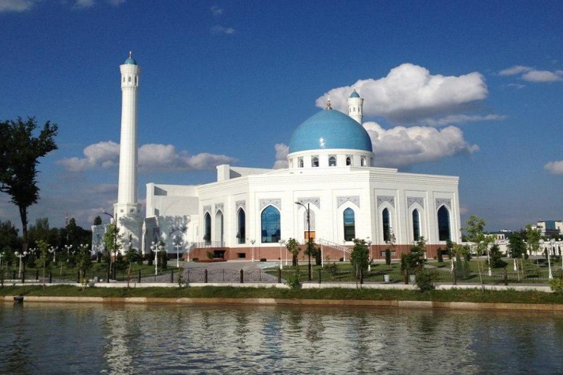 Charvak - Tachkent - Ourguentch (vol) - Khiva