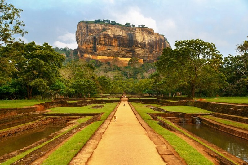 Sigiriya  Polonnaruwa - Sigiriya