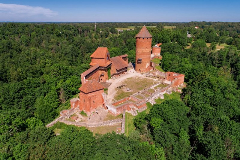 Riga - Sigulda - Pärnu - Tallinn