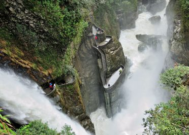 Puerto Napo - Puyo - Baños