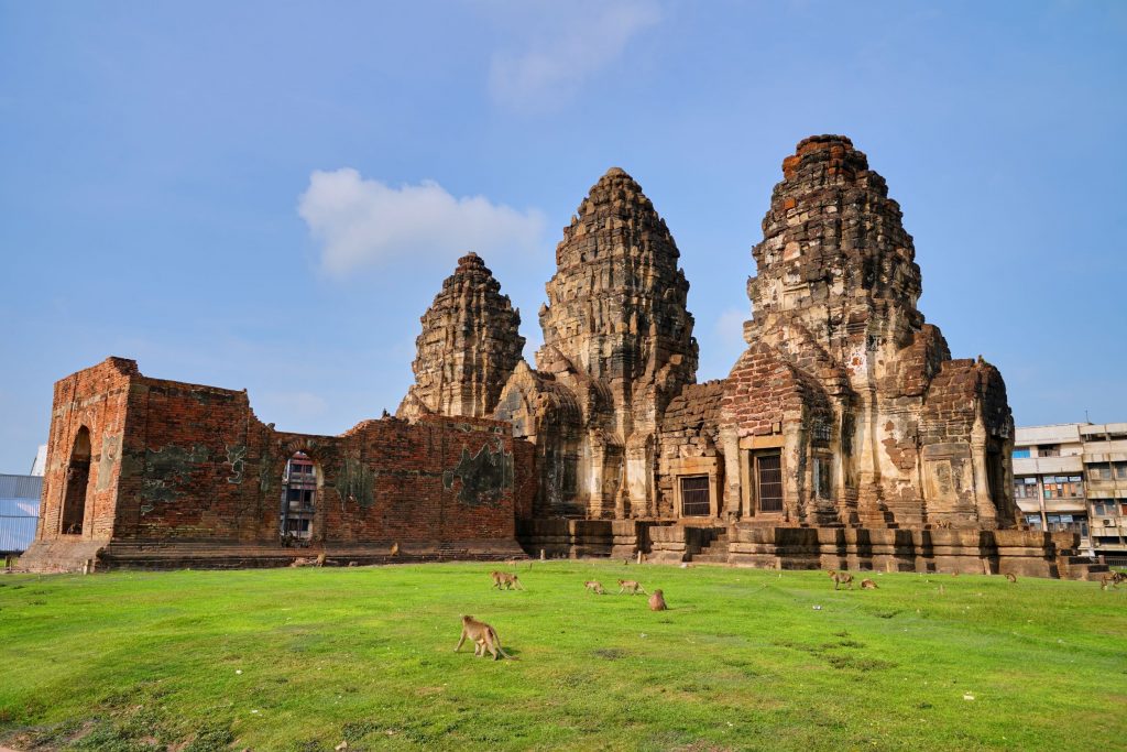 Ayutthaya  Lopburi - Phitsanulok - Sukhothai