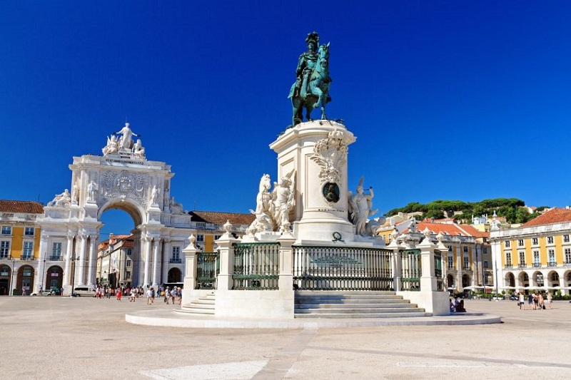 Lisbonne - Sintra - Falaises de Cabo da Roca - Cascais - Lisbonne