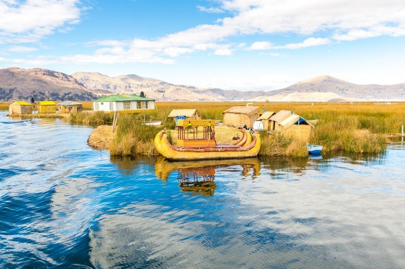 Puno  Iles Uros - Amantani