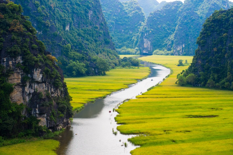 Ninh Binh - Hoa Lu - Baie d'Halong terrestre Tam Coc - Hanoï - Train de nuit