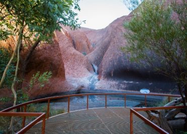 Melbourne - Ayers Rock (vol)