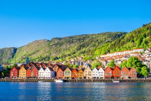 Norvège authentique : entre fjords majestueux, villages pittoresques et nature sauvage
