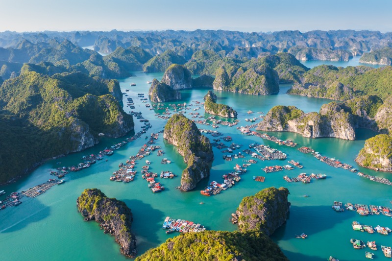 Baie d&#039;Halong  Hanoi