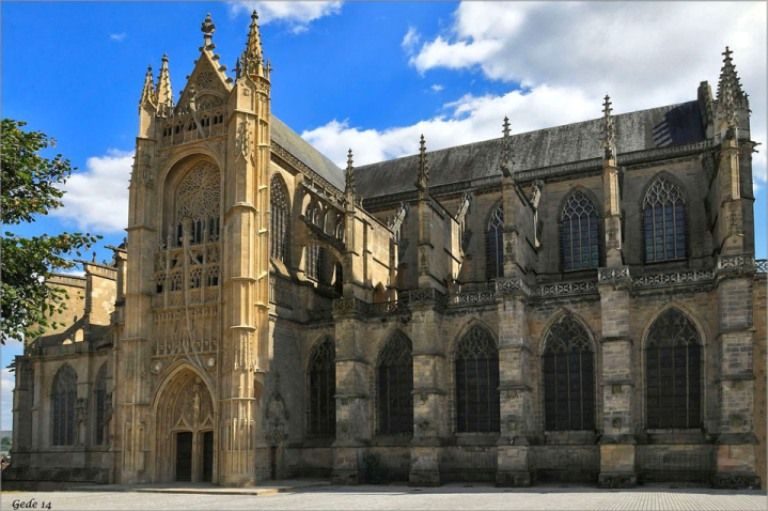 Azay-le-Rideau - Limoges - Sarlat