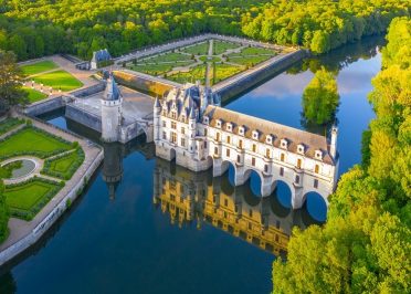 Azay-le-Rideau - Tours - Amboise - Chenonceau - Azey-le-Rideau
