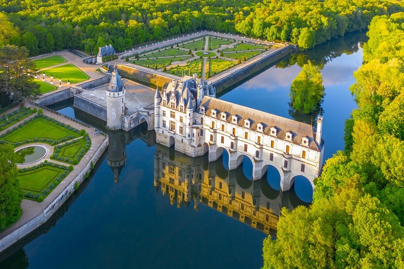 Azay-le-Rideau - Tours - Amboise - Chenonceau - Azey-le-Rideau