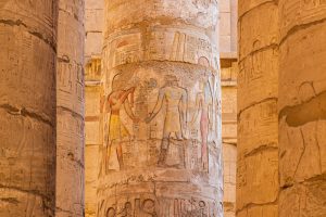 Karnak : comprendre le plus grand complexe religieux antique du monde