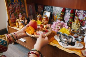 L’hindouisme expliqué aux voyageurs : temples, rituels et symboles