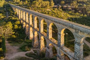 Rome antique : sur les traces des empereurs entre mythe et réalité