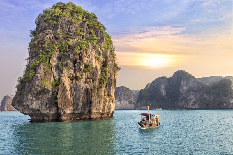 Baie d'Halong  Viet Hai - Croisière