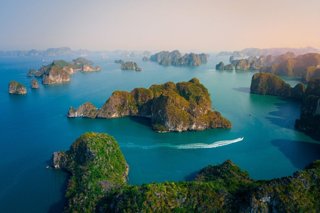 Baie d'Halong  Viet Hai - Croisière