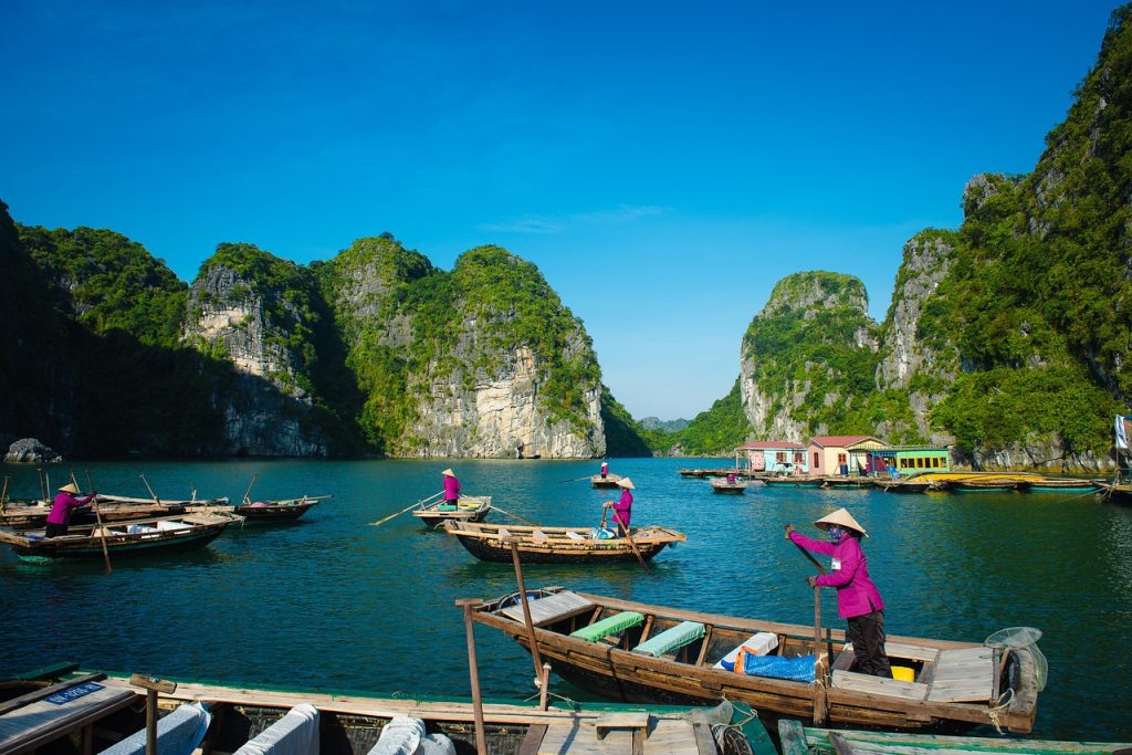 Baie d'Halong  Hanoï - Hoi An