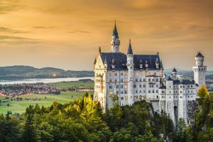 Neuschwanstein : l’histoire secrète du château qui a inspiré les contes de fées